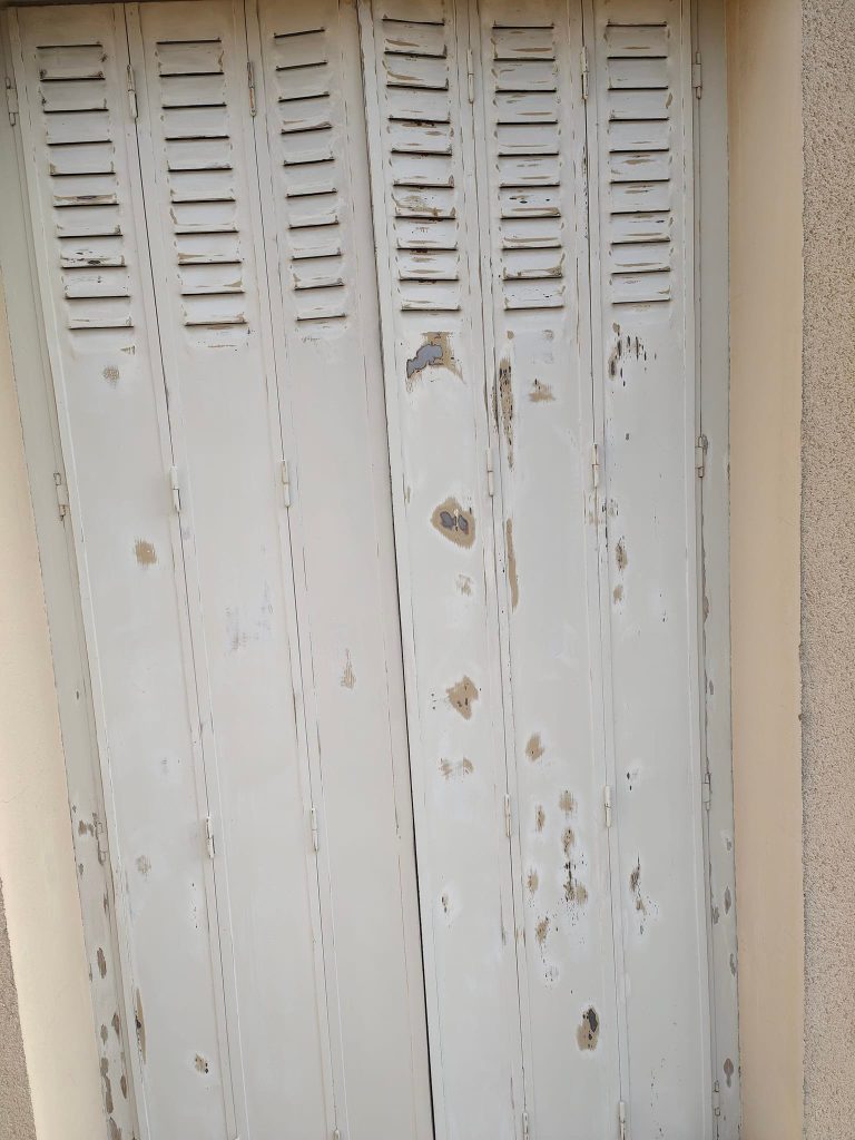 volets-avant-peinture-chartes